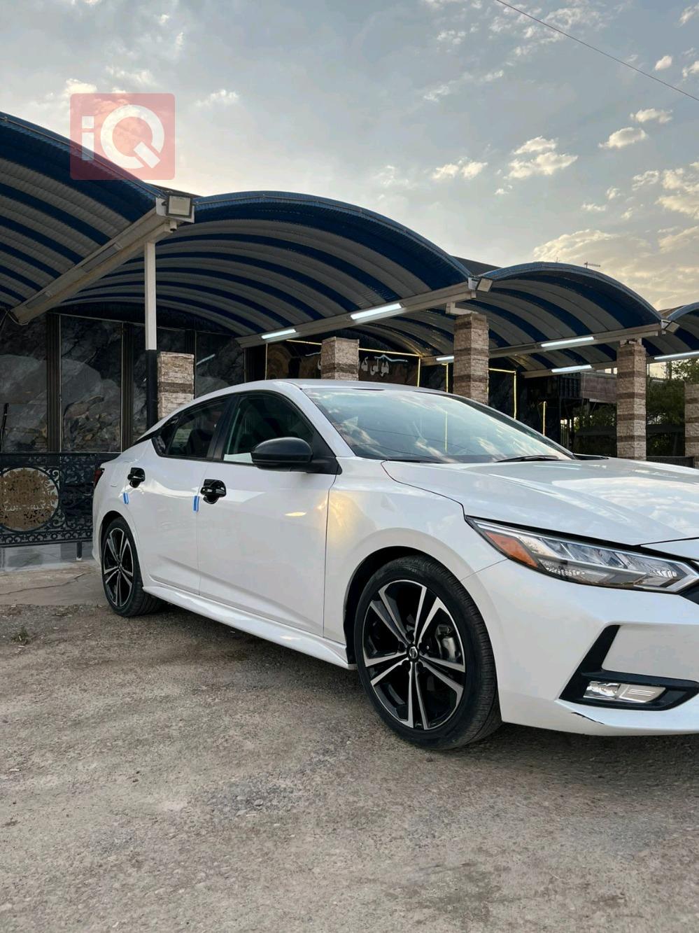 نیسان سێنترا